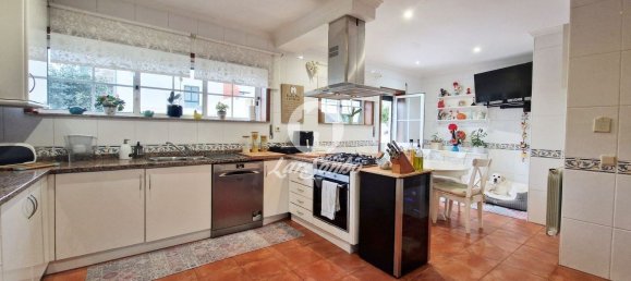 4 bedrooms House in Moreira, Portugal No. 108018 12