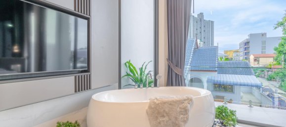 Дом с 5 спальнями в Паттайя, Таиланд № 26243 16