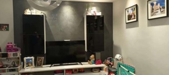 7 rooms Apartment in Fondi, Italy No. 65372 3