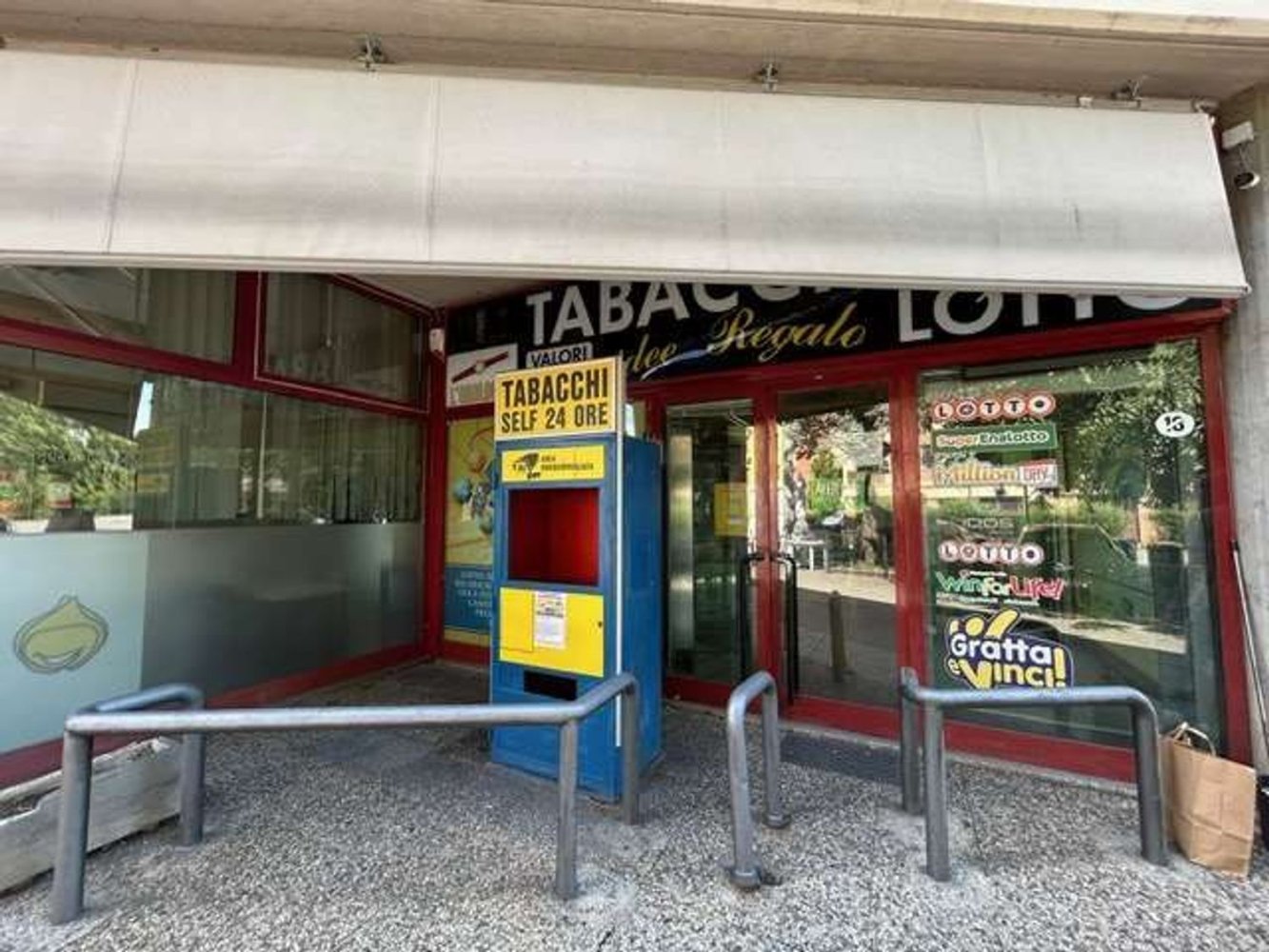 63m² Commercial property in Modena, Italy No. 343115