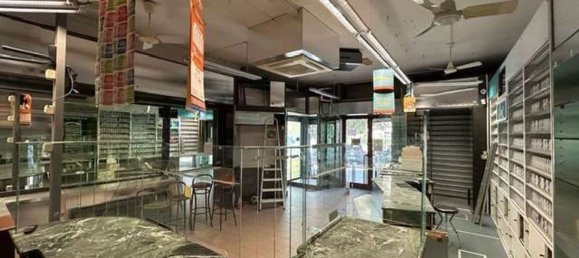 63m² Commercial property in Modena, Italy No. 343115 16