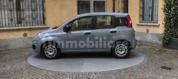 Garaje en Milan, Italy 14 m² No. 319992 9