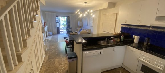 2 bedrooms Townhouse in Estepona, Spain No. 146734 6