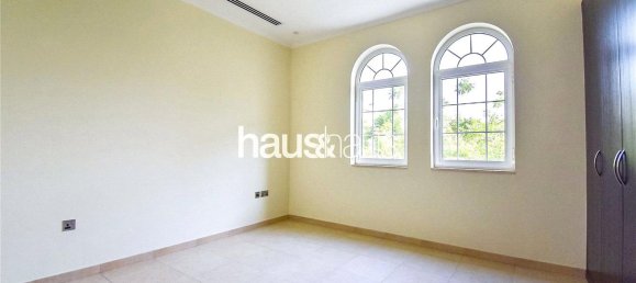 3 Schlafzimmer Villa in Jumeirah Park, UAE, Nr. 98755 8