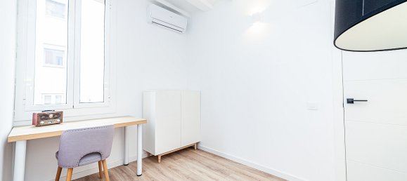 2 rooms Apartment in Barcelona, Spain No. 399 10