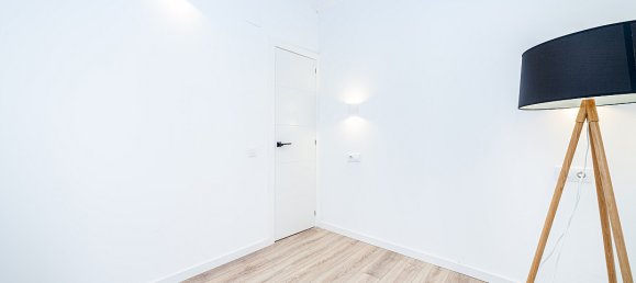 2 rooms Apartment in Barcelona, Spain No. 399 9