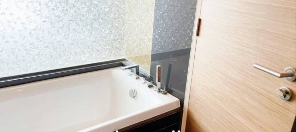 1 bedroom Condo in Phra Khanong, Thailand No. 14149 7