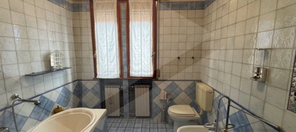 18غرفة بناية في Castelnuovo Rangone, Italy رقم 31042 3