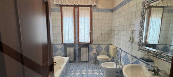 18غرفة بناية في Castelnuovo Rangone, Italy رقم 31042 2