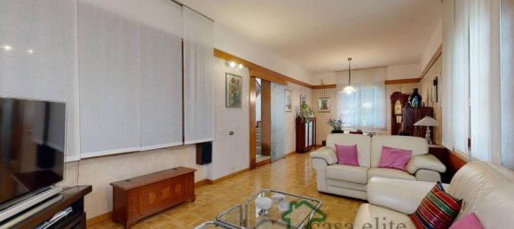 7 rooms Villa in San Giuliano Milanese, Italy No. 72094 3