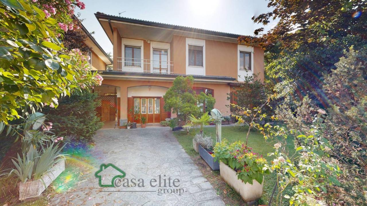 7 rooms Villa in San Giuliano Milanese, Italy No. 72094