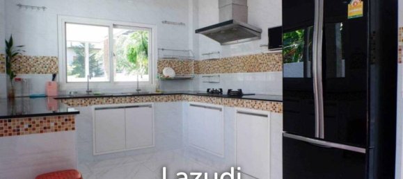 4 bedrooms Villa in Chalong, Thailand No. 23590 9