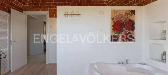 6 bedrooms House in Sala Monferrato, Italy No. 107509 6