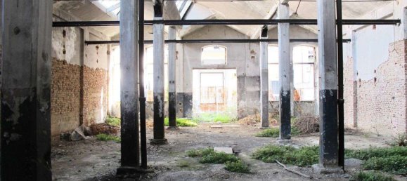 470m² Warehouse in Milan, Italy No. 247093 5