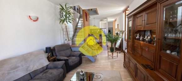 2 chambres Duplex à Bourges, France No. 283312 3