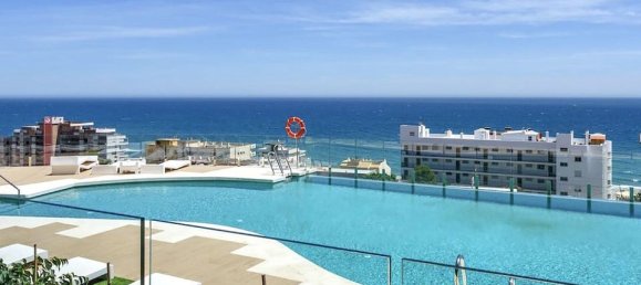 2 bedrooms Penthouse in Fuengirola, Spain No. 179980 24