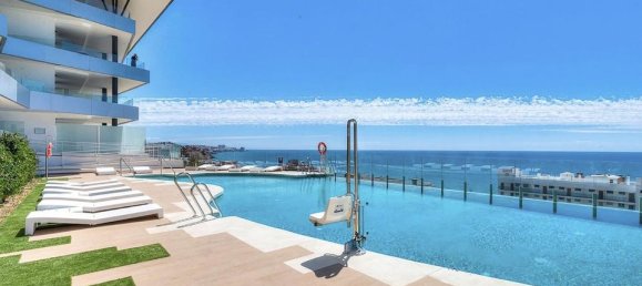 2 bedrooms Penthouse in Fuengirola, Spain No. 179980 23