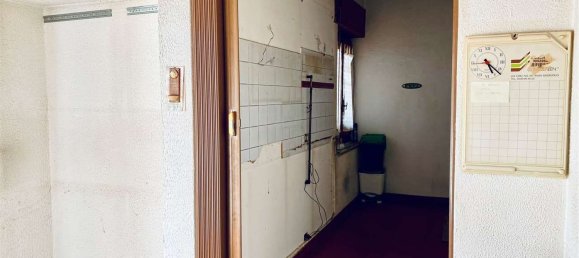 4 rooms Apartment in Castrovillari, Italy No. 72951 8