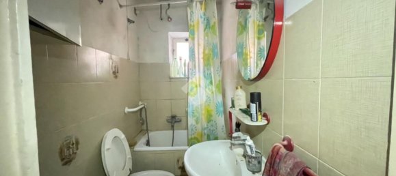 3 rooms Apartment in Genoa, Italy No. 237237 12