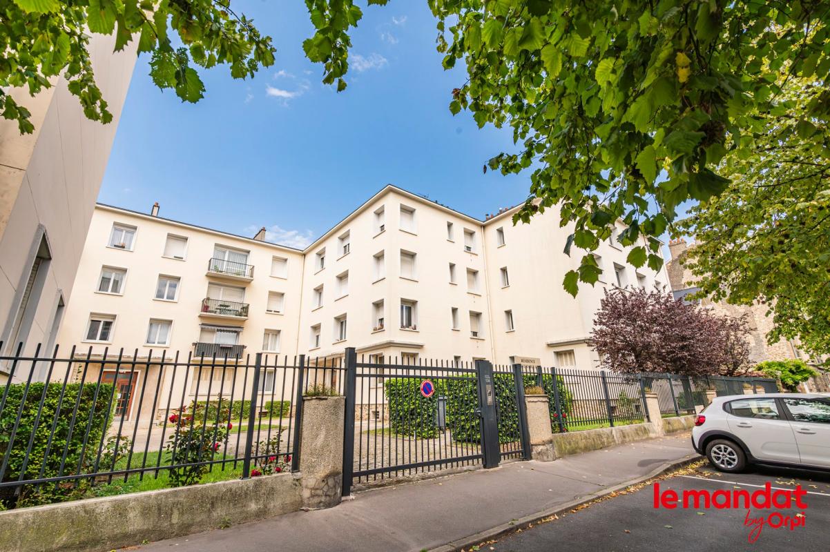 Apartamento de 3 dormitorios en Reims, France No. 327566