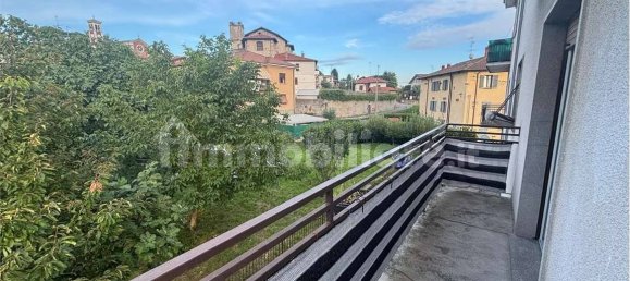 Квартира с 2 спальнями в Грандате, Италия № 350976 14