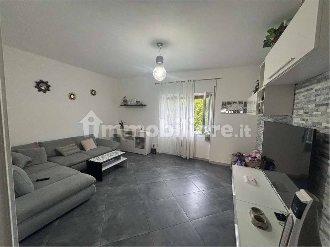 Квартира с 2 спальнями в Грандате, Италия № 350976