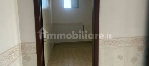 3 Schlafzimmer Wohnung in Melito di Napoli, Italy, Nr. 337755 8