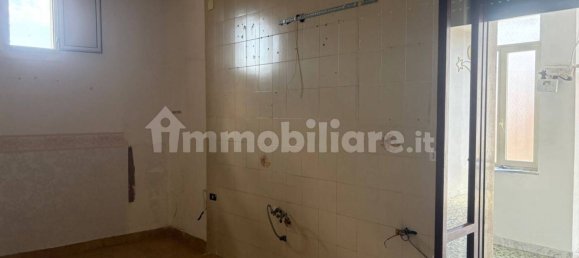 3 Schlafzimmer Wohnung in Melito di Napoli, Italy, Nr. 337755 9