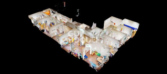 236m² Commercial property in Thann, France No. 211343 6