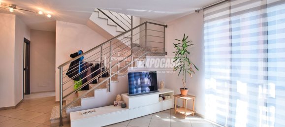 4 rooms House in Romentino, Italy No. 221272 34