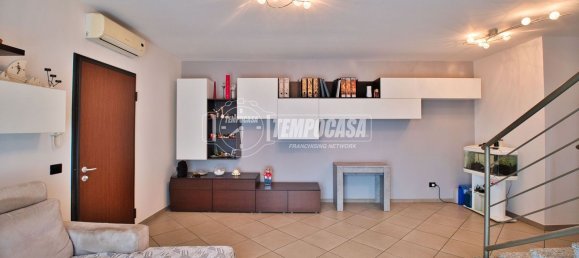 4 rooms House in Romentino, Italy No. 221272 4