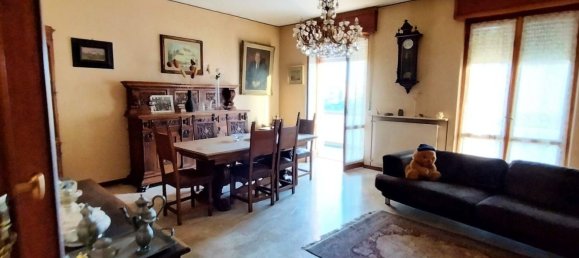 Apartamento de 4 habitaciónes en Piacenza, Italy No. 129363 4