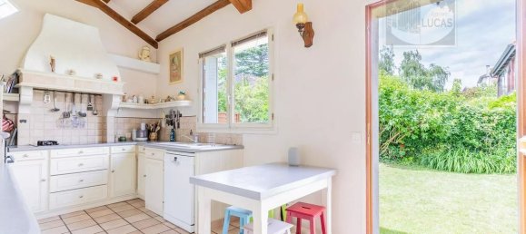 3 bedrooms House in Verrieres-le-Buisson, France No. 162419 8