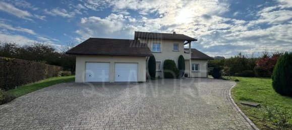 5 bedrooms Villa in Saint-Etienne-de-Saint-Geoirs, France No. 262507 2