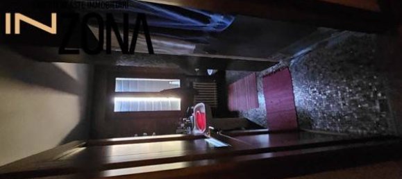 Вилла с 3 спальнями в Кавеццо, Италия № 95945 19