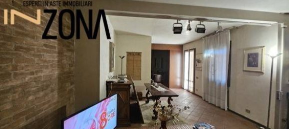 Вилла с 3 спальнями в Кавеццо, Италия № 95945 6