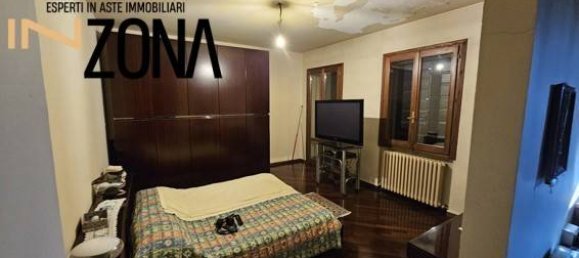 Вилла с 3 спальнями в Кавеццо, Италия № 95945 18