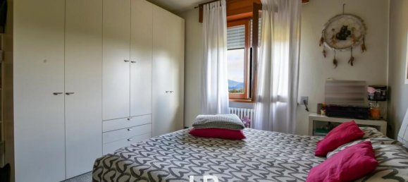 3 bedrooms Villa in Ranco, Italy No. 320292 18