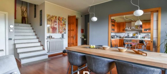 3 bedrooms Villa in Ranco, Italy No. 320292 14