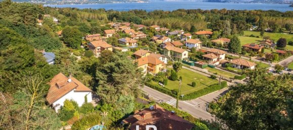 3 bedrooms Villa in Ranco, Italy No. 320292 7