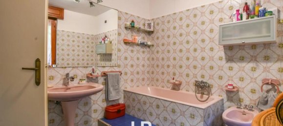 3 bedrooms Villa in Ranco, Italy No. 320292 23