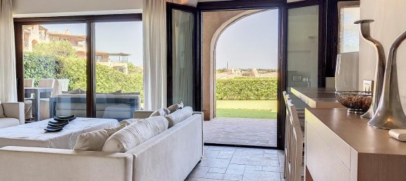 4-salle Appartement à Arzachena, Italy No. 232887 2