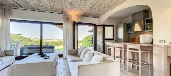 4-salle Appartement à Arzachena, Italy No. 232887 7