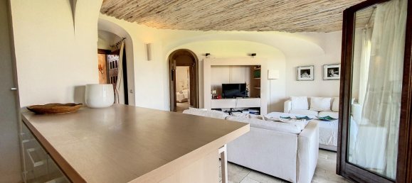 4-salle Appartement à Arzachena, Italy No. 232887 6