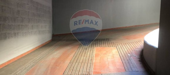 Гараж с 1 комнатой в Бари, Италия № 66861 5