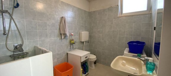 3 rooms Apartment in Castel d'Azzano, Italy No. 161999 17