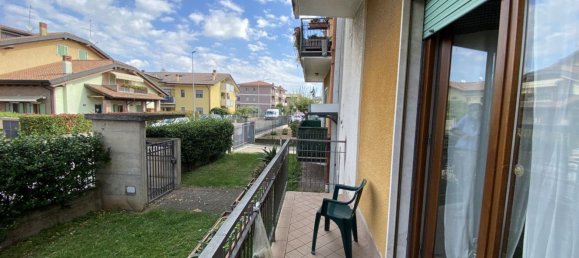 3 rooms Apartment in Castel d'Azzano, Italy No. 161999 7