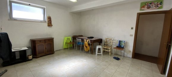 3 rooms Apartment in Castel d'Azzano, Italy No. 161999 14