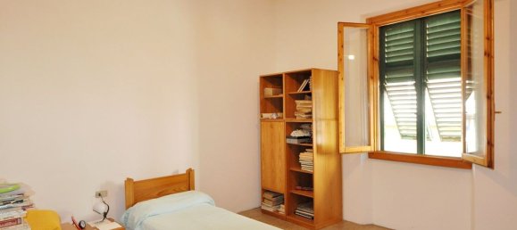 4 Schlafzimmer Wohnung in Montevarchi, Italy, Nr. 312395 3