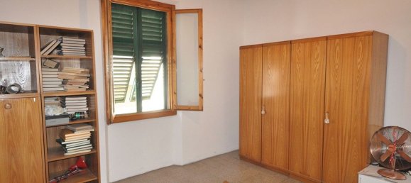 4 Schlafzimmer Wohnung in Montevarchi, Italy, Nr. 312395 4